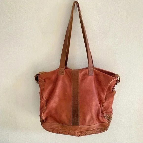 SAMANT CHAUHAN Bag - Picture 9 of 16